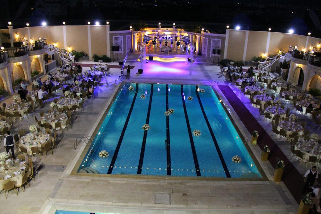 Platinum Hotel Tyre Luaran gambar