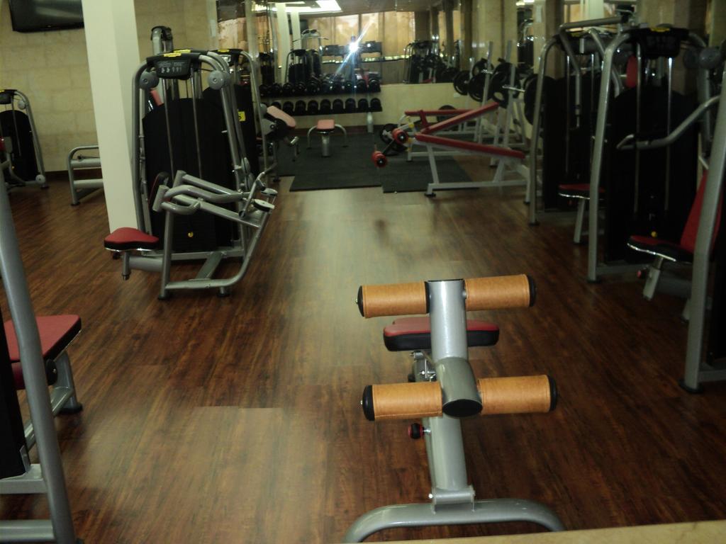 Platinum Hotel Tyre Luaran gambar