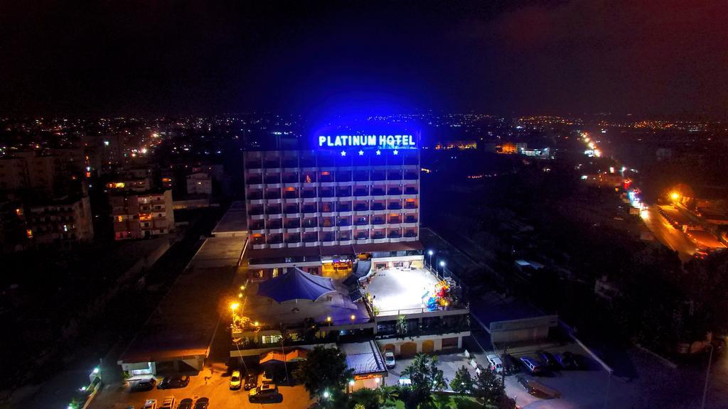Platinum Hotel Tyre Luaran gambar
