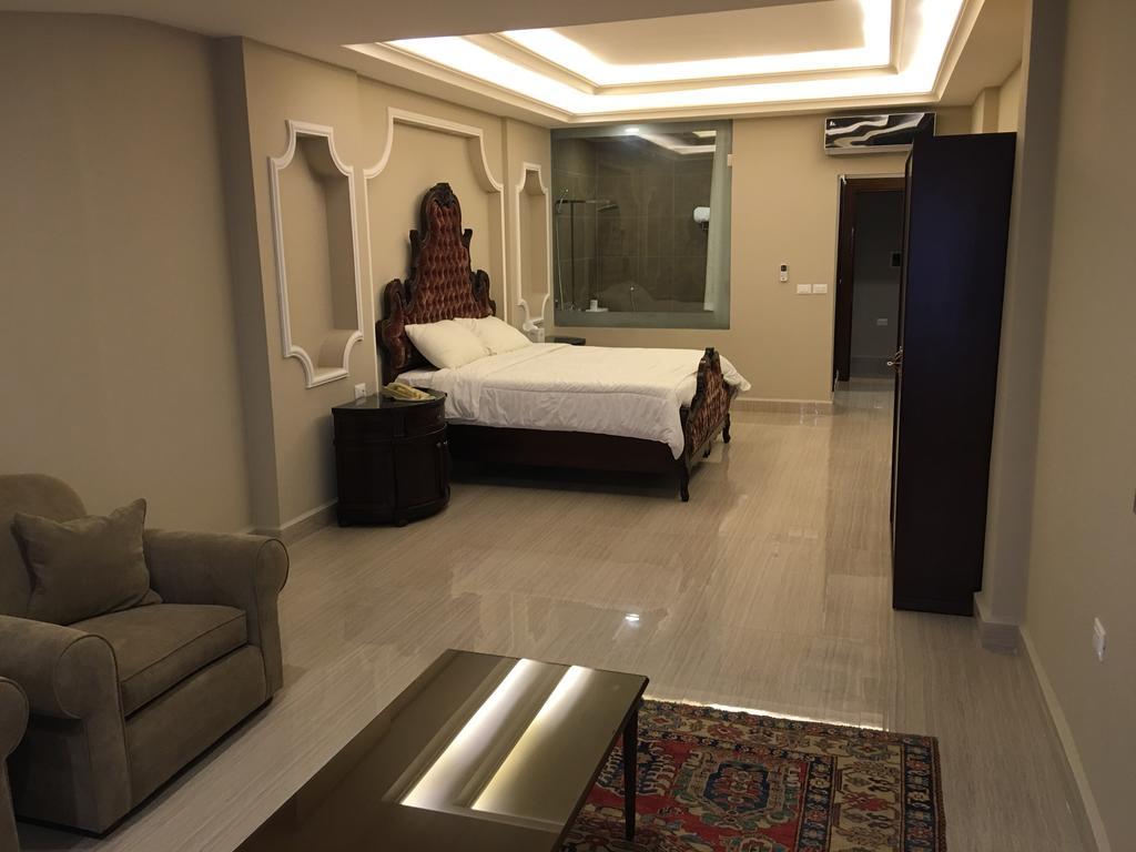 Platinum Hotel Tyre Luaran gambar
